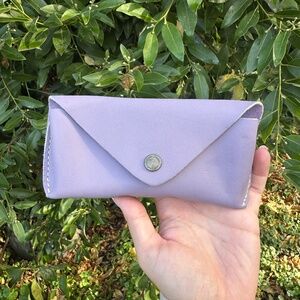 BNNU: Sunglass Case in Lavender (Portland Leather Goods)
